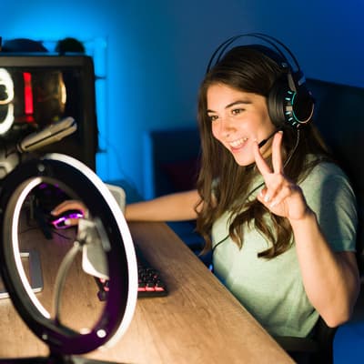 Bon plan : le kit vlogging avec anneau LED et trépied à 29,99€ chez SFR !