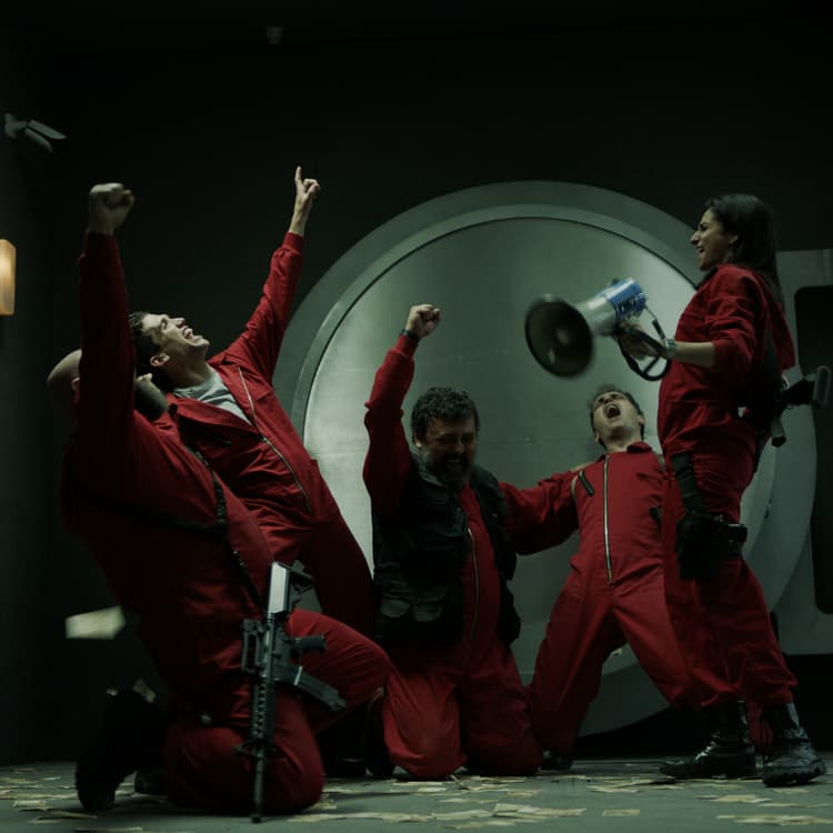 D Où Vient La Musique Bella Ciao La Casa de Papel : d’où vient la chanson Bella Ciao ? | SFR ACTUS
