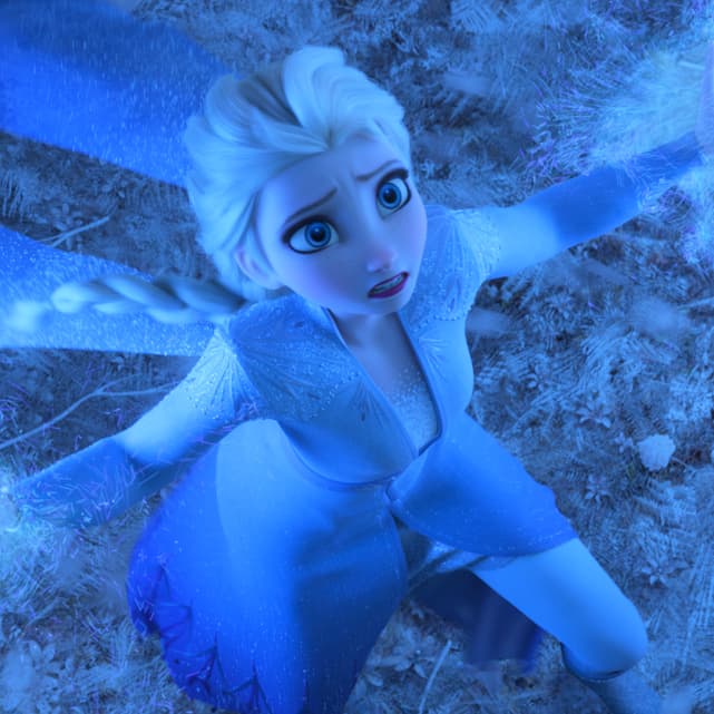 La Reine des neiges : Elsa devait être la méchante du film, découvrez à  quoi elle ressemblait - CinéSérie