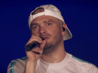 L'ovni JUL débarque en live sur Deezer