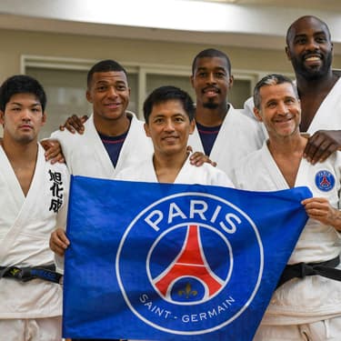 Les joueurs du PSG s’essaient au judo avec Teddy Riner