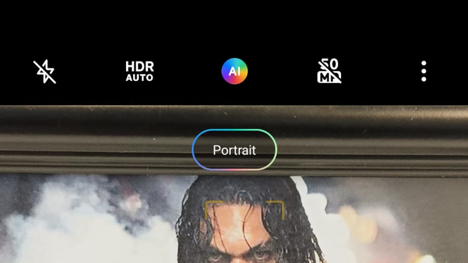 Les boutons du mode Photo de l'OPPO Reno8 permettent de facilement utiliser toutes ses fonctions Les boutons du mode Photo de l'OPPO Reno8 permettent de facilement utiliser toutes ses fonctions