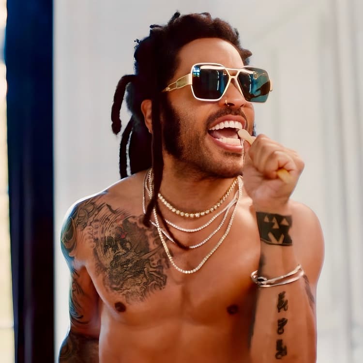 Lenny Kravitz Se Met à Nu Dans Son Nouveau Clip Sfr Actus