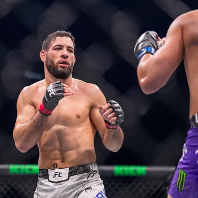 UFC Fight Night : ne manquez pas le combat d'Imavov contre Adesanya, à suivre sur RMC Sport