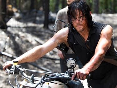 The Walking Dead : Daryl s'offre un teaser et le retour d'un personnage culte