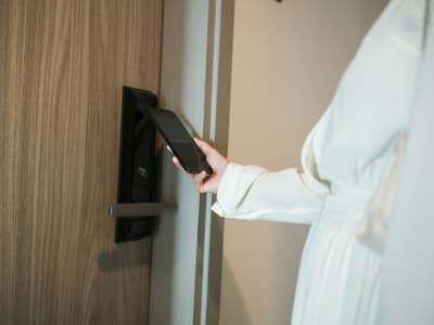 Vous allez enfin pouvoir enregistrer votre clé de chambre d’hôtel dans Google Wallet