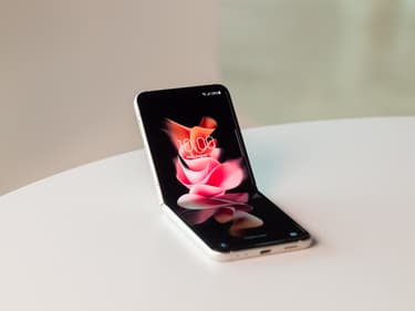 Samsung Galaxy Z Flip3 : le smartphone pliable le plus populaire (et de loin) en 2021