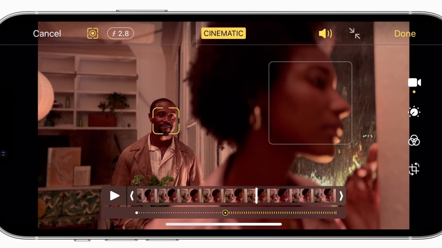 Dans l'édition de vidéos en Cinématique, on retrouve facilement les effets appliqués pendant ou après l'enregistrement, marqués par des points sous la barre de lecture. On peut alors les supprimer ou en ajouter à l'envie... Dans l'édition de vidéos en Cinématique, on retrouve facilement les effets appliqués pendant ou après l'enregistrement, marqués par des points sous la barre de lecture. On peut alors les supprimer ou en ajouter à l'envie...
