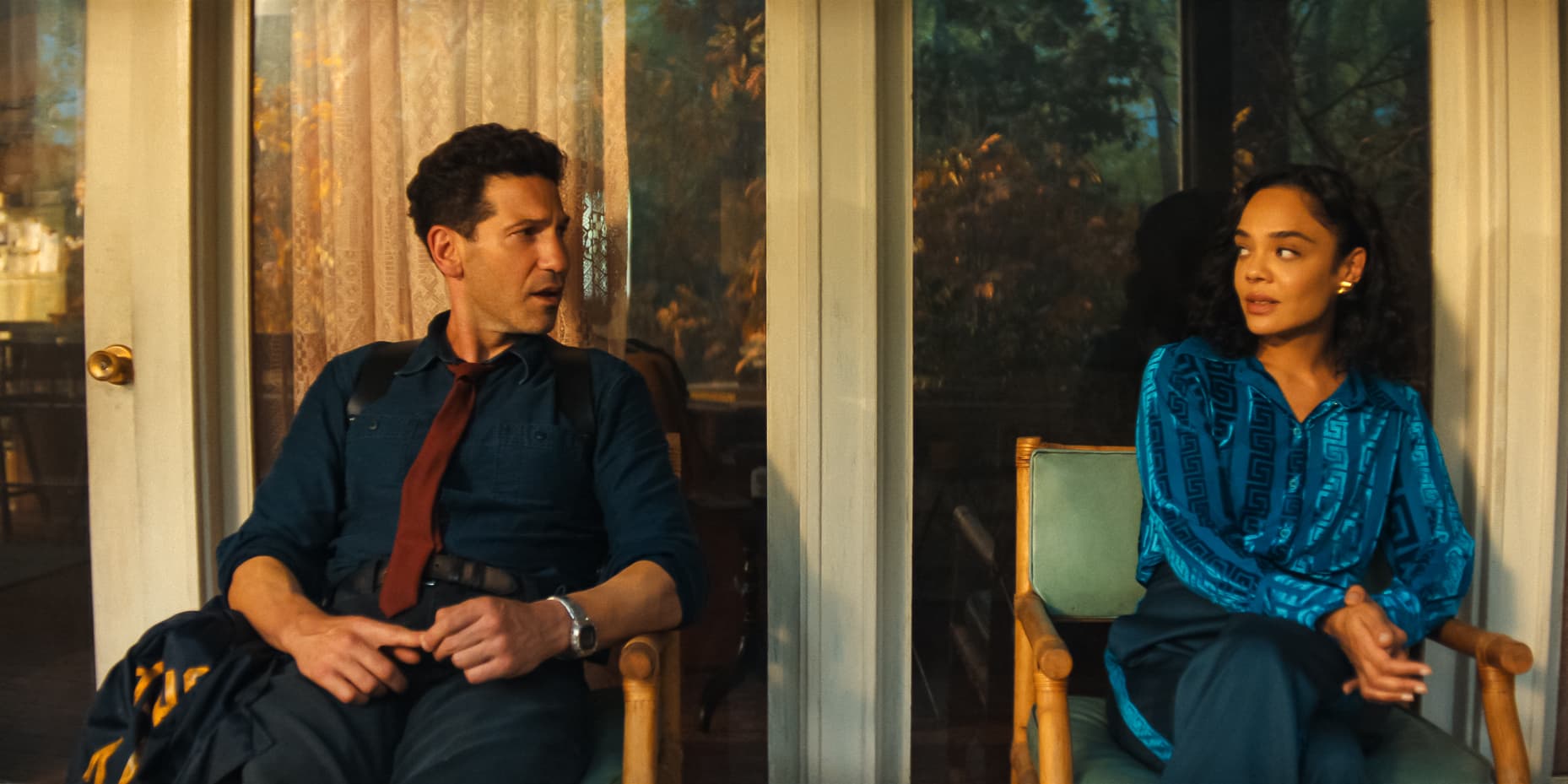 Jon Bernthal et Tessa Thompson dans la mini-série "His & Hers".