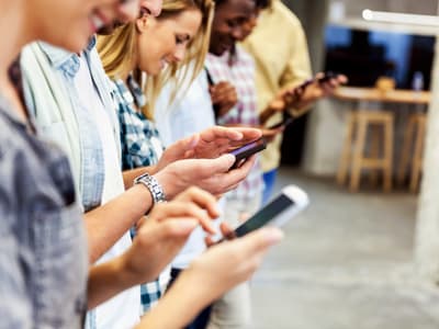 Android 13 : quels smartphones seront compatibles avec la mise à jour ?